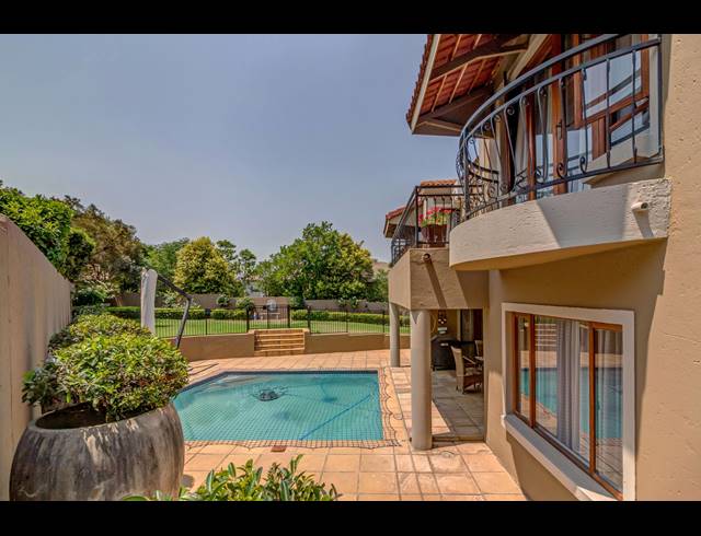 5 BEDROOM HOUSE FOR SALE IN DAINFERN VALLEY ESTATE